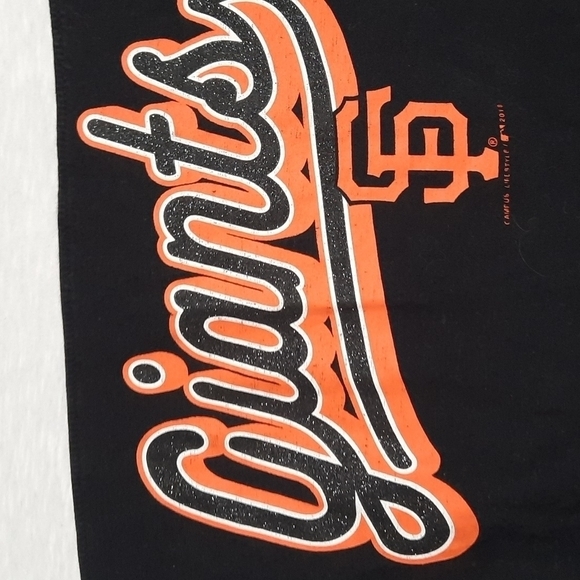 MLB San Francisco Giants Short Sleeve Fitted Shirt - Picture 2 of 4